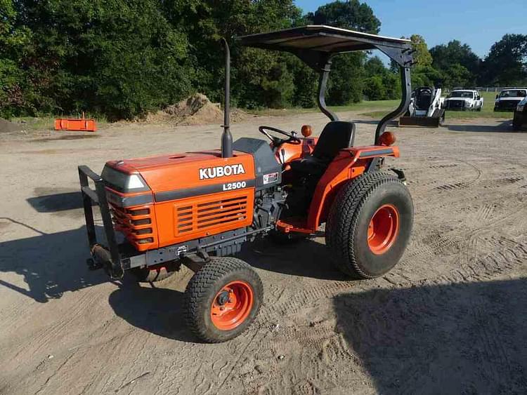 SOLD - Kubota L2500 Tractors Less than 40 HP | Tractor Zoom