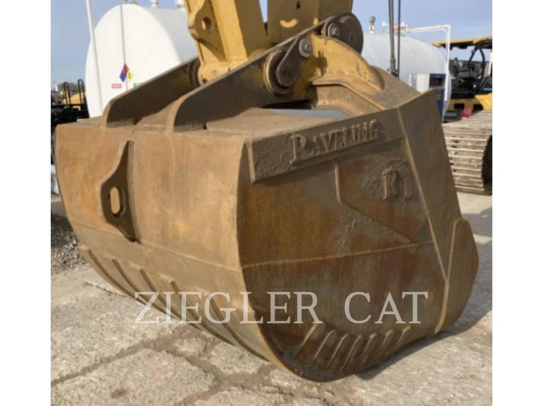 Image of Raveling Excavator Bucket Image 0