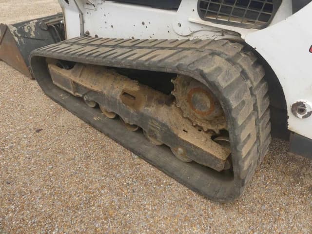 Image of Bobcat T740 equipment image 4