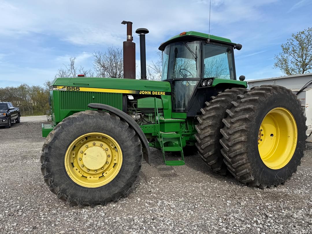 Image of John Deere 4955 Primary image