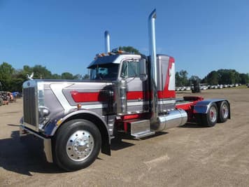 Main image Peterbilt 359