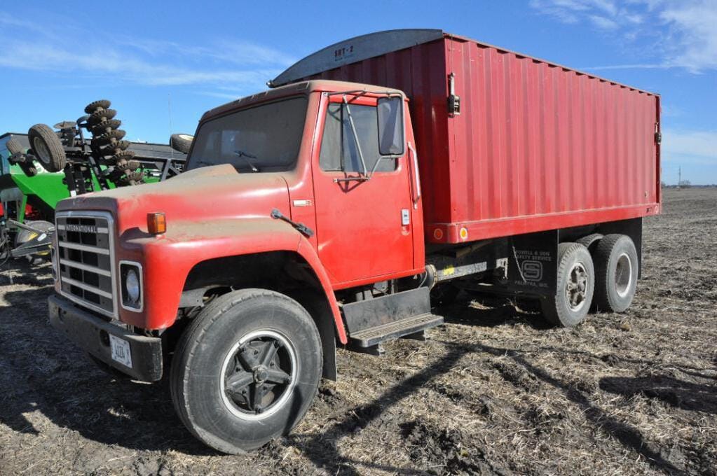 Main image International 1700