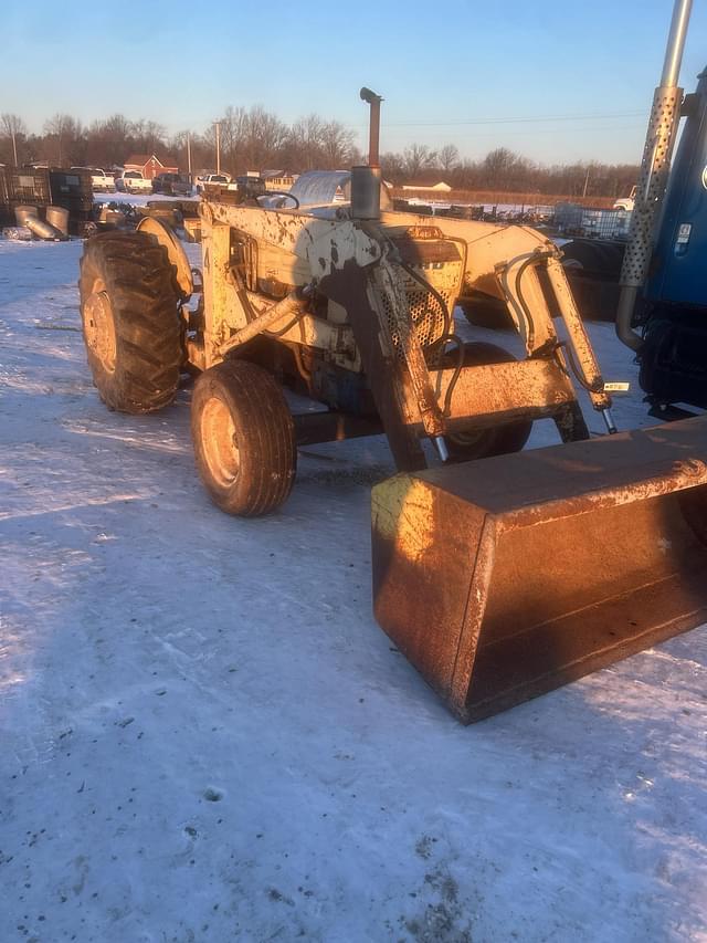 Image of Ford 3500 equipment image 1