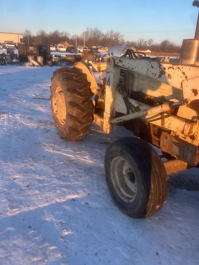 Image of Ford 3500 equipment image 4