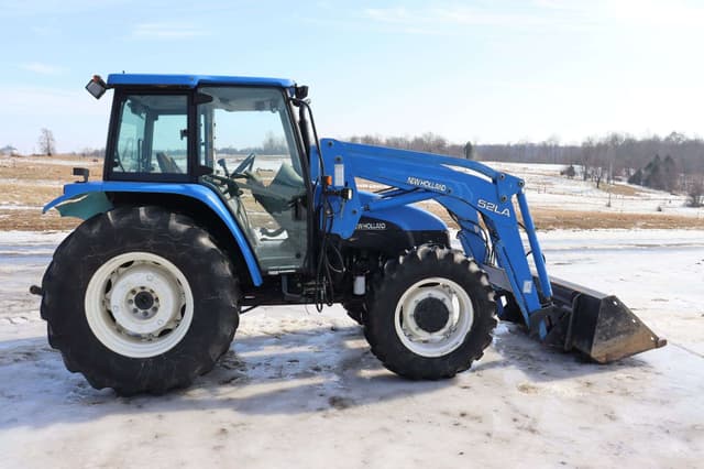 Image of New Holland TL100 equipment image 1
