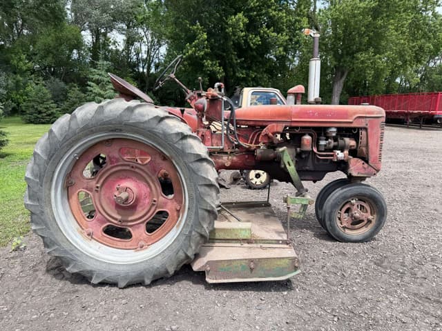Image of Farmall C equipment image 2