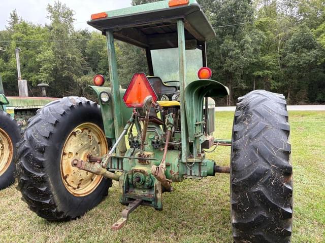 Image of John Deere 2940 equipment image 2