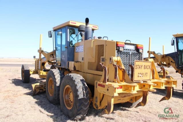Image of John Deere 770CH equipment image 3