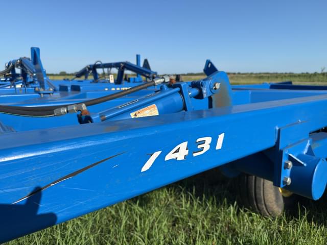Image of Landoll 7431 equipment image 3