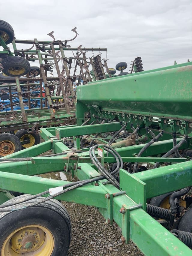 Image of John Deere 750 equipment image 3