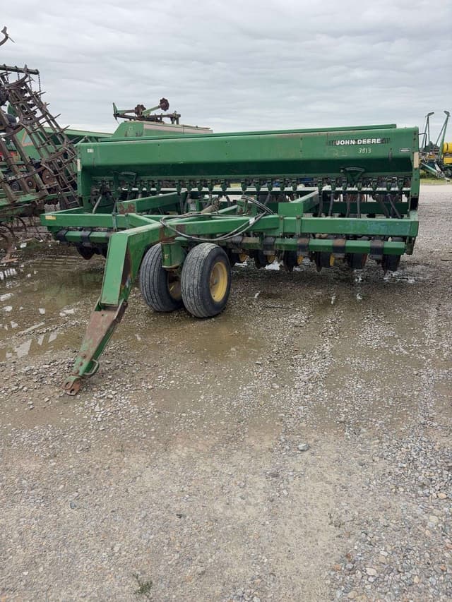 Image of John Deere 750 equipment image 1