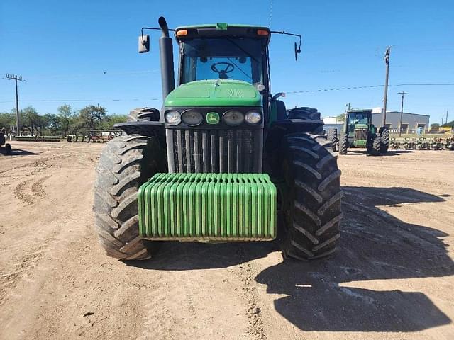 Image of John Deere 8330 equipment image 1