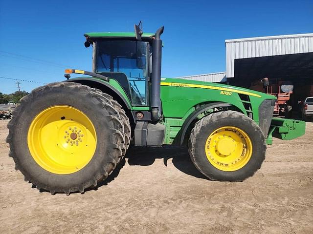 Image of John Deere 8330 equipment image 3