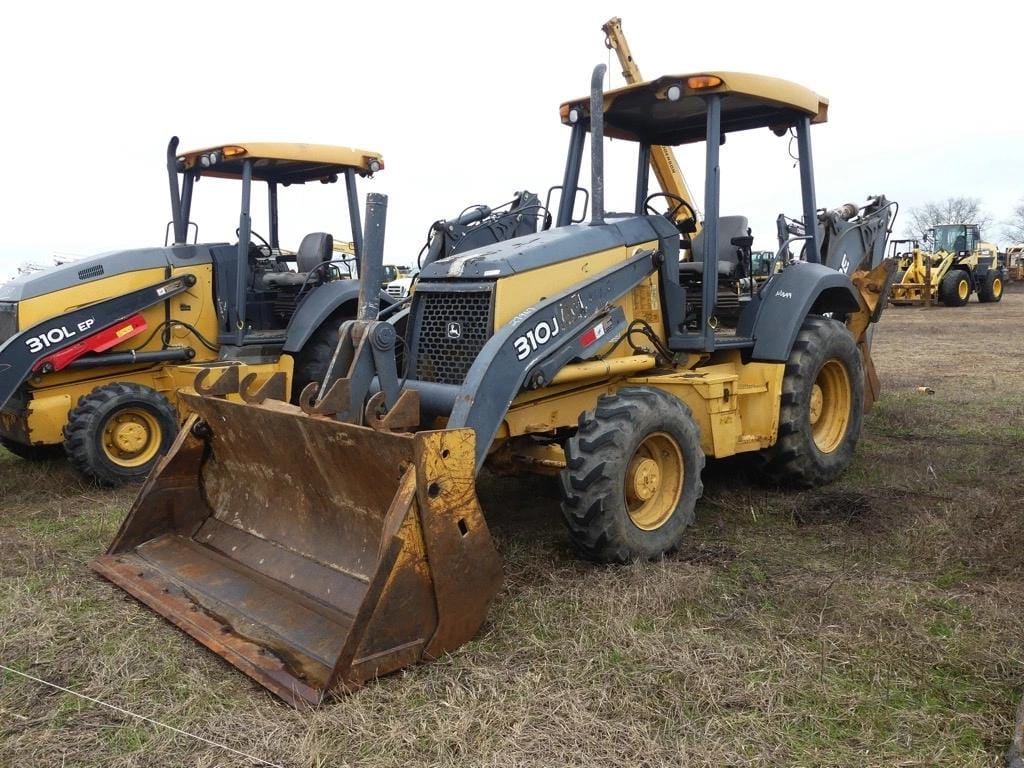 2011 John Deere 310J Equipment Image0