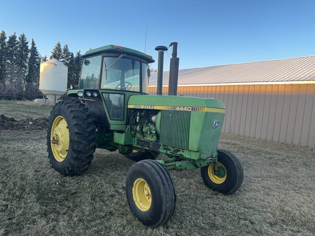 Image of John Deere 4420 Primary image