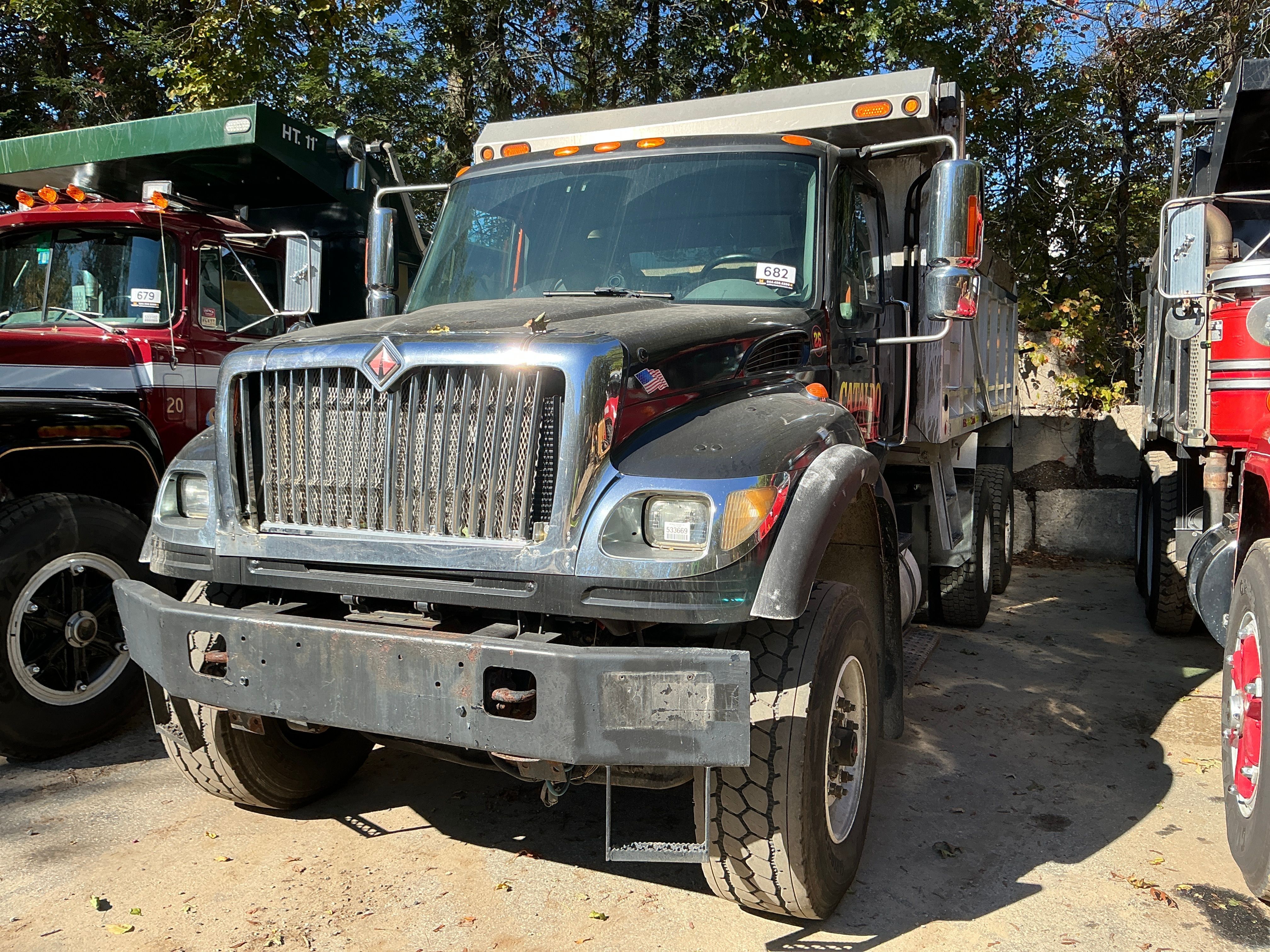 2007 International 7600 Equipment Image0