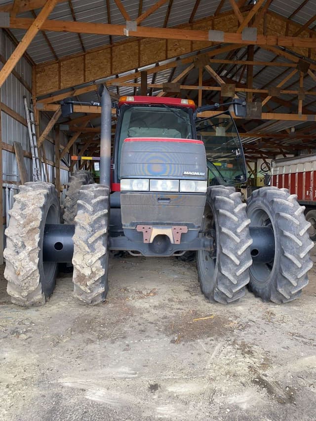 Image of Case IH MX240 equipment image 1