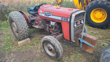 Main image Massey Ferguson 235