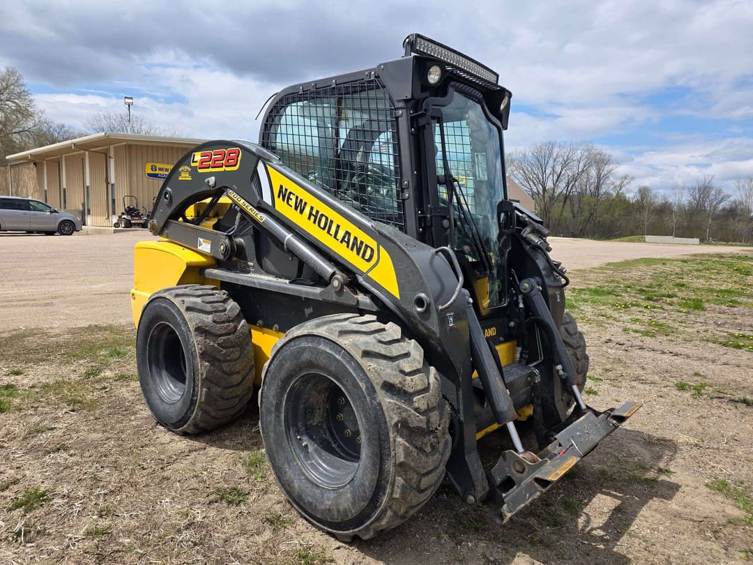 Image of New Holland L228 Primary image