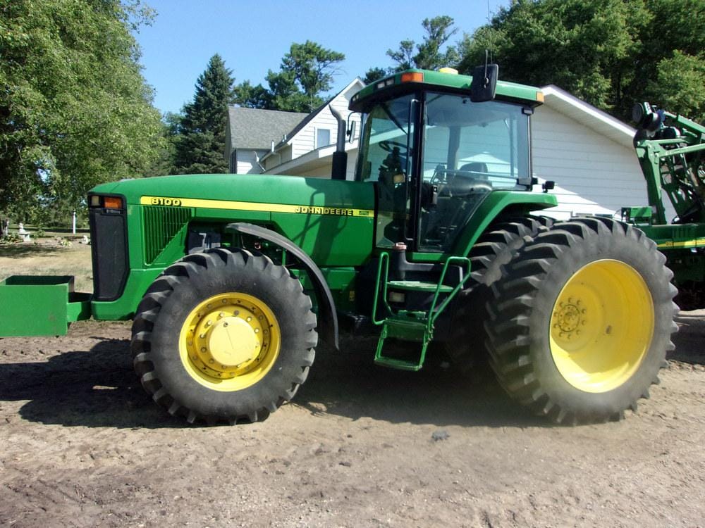 Main image John Deere 8100
