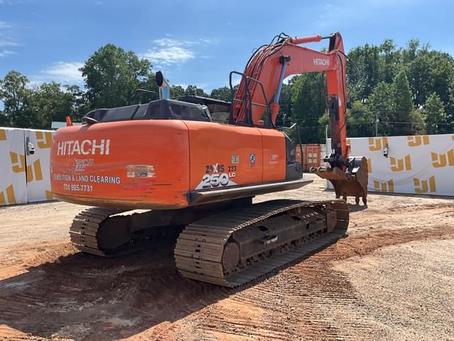Image of Hitachi ZX250LC equipment image 4