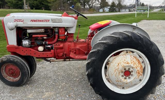Image of Ford 961 equipment image 4