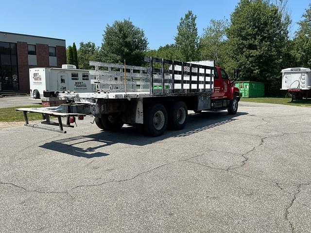 Image of GMC 8500 equipment image 4
