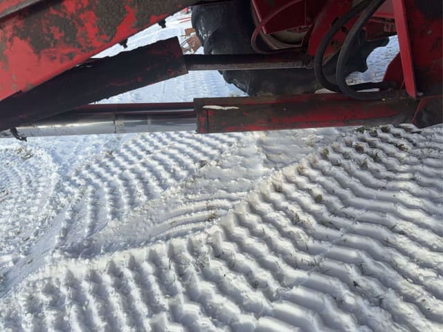 Image of International Harvester 1460 equipment image 3