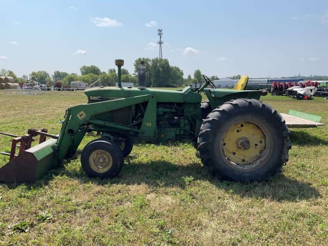 Image of John Deere 4020 equipment image 1