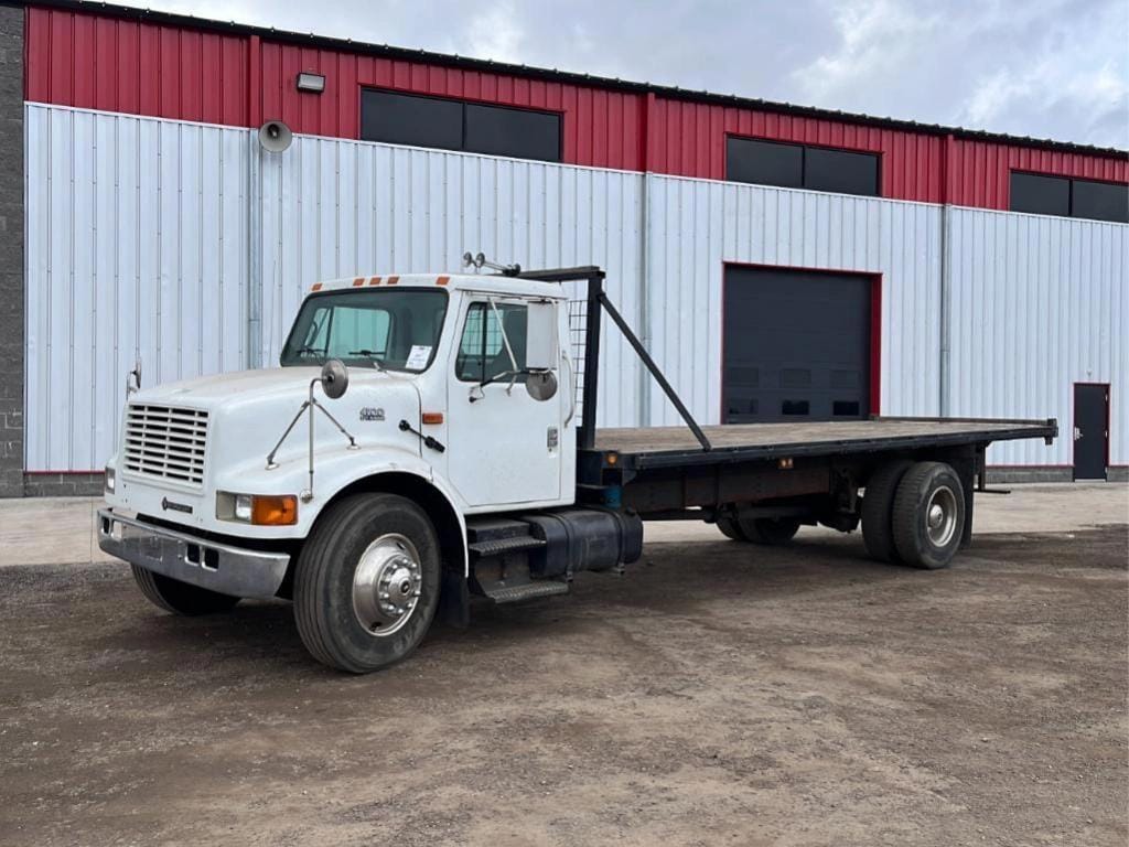 Main image International 4900