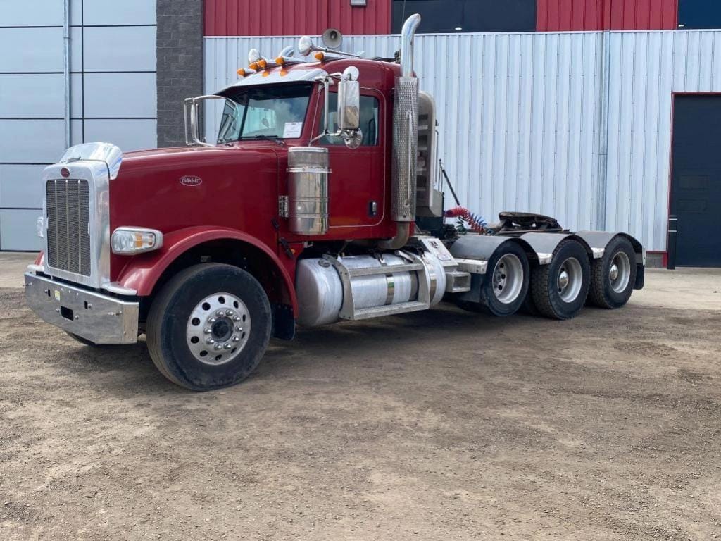 Main image Peterbilt 367