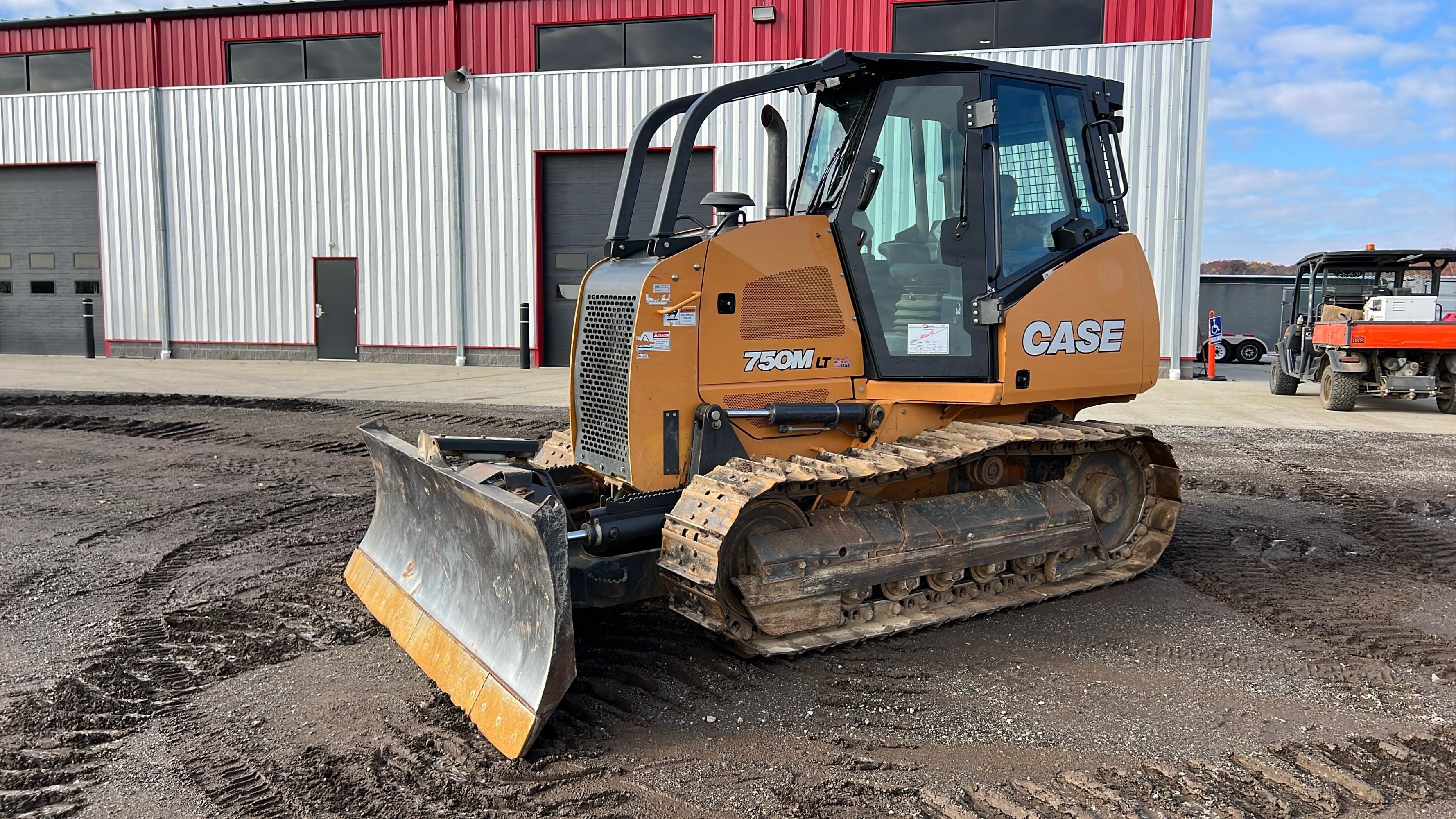 Main image Case 750M LT