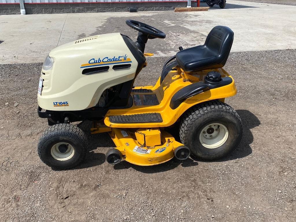 Main image Cub Cadet LT1045