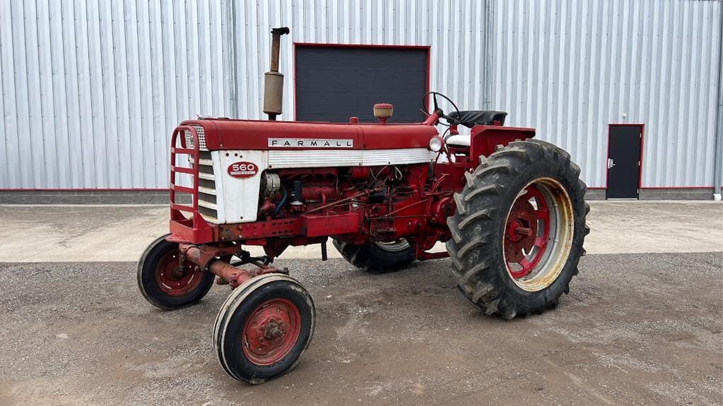 Main image International Harvester 560