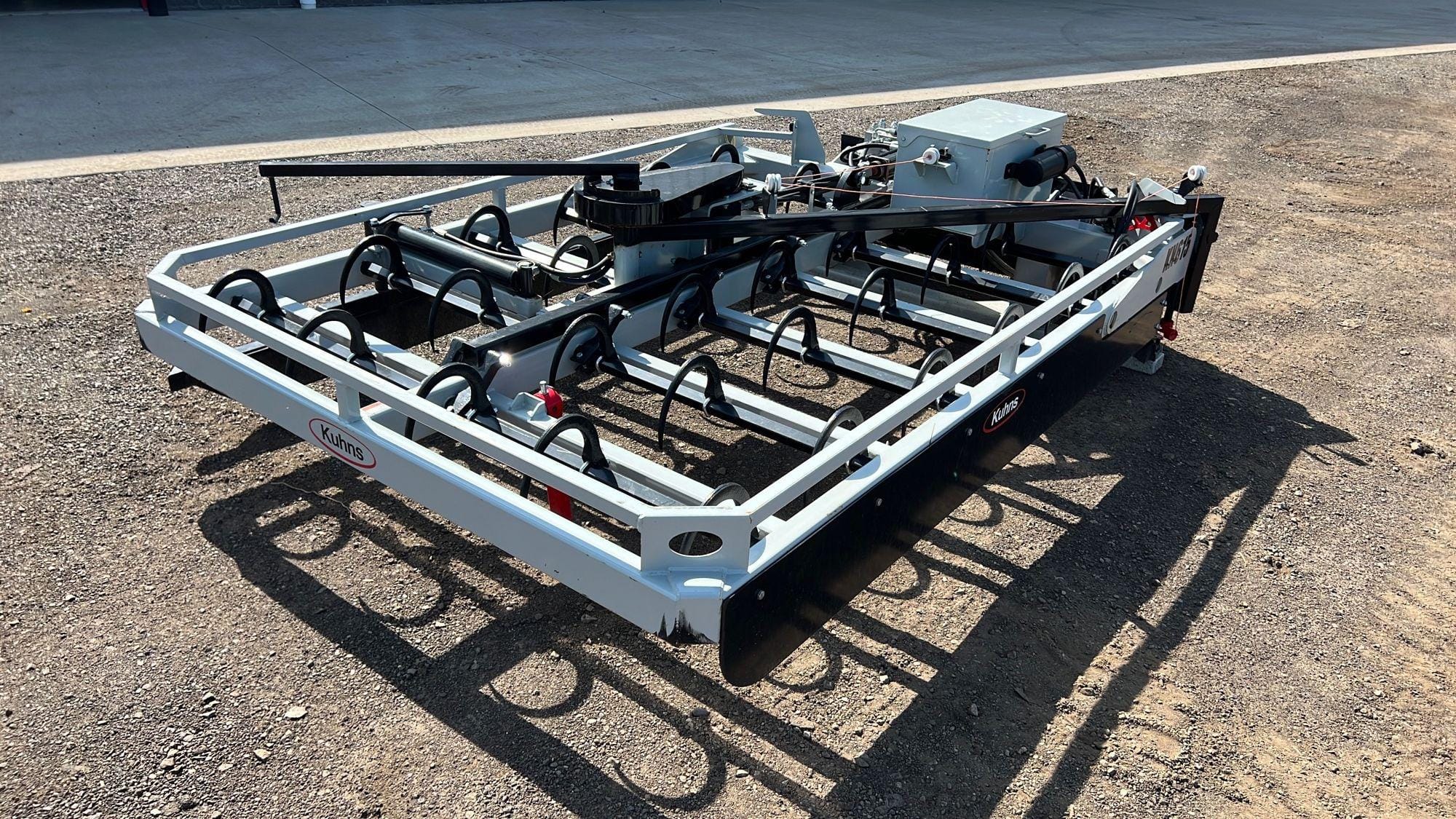 Main image Kuhn KN615