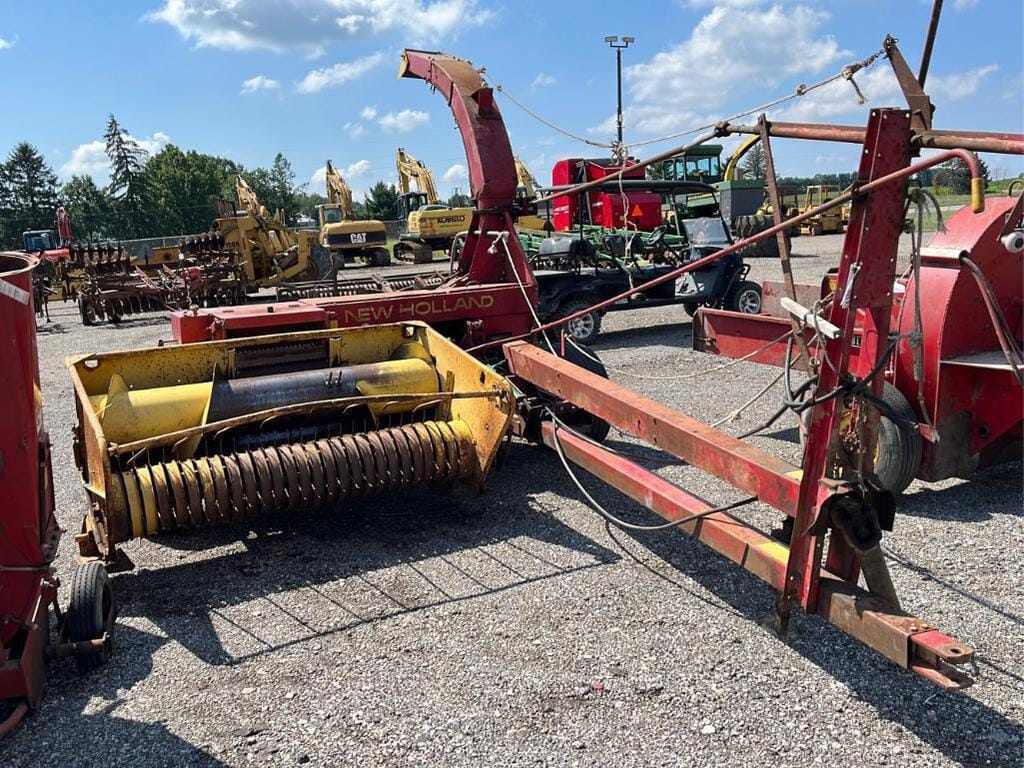 Main image New Holland 890