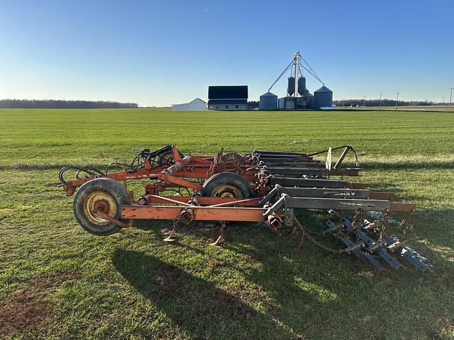 Image of Allis Chalmers 1200 equipment image 3