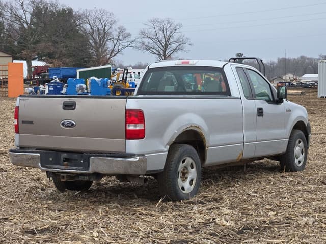 Image of Ford F-150 equipment image 4