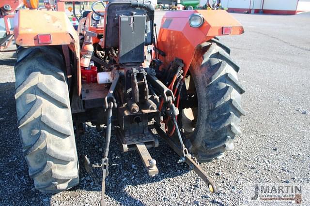 Image of Allis Chalmers 6140 equipment image 4