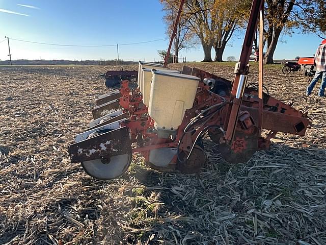 Image of Allis Chalmers 770 equipment image 3