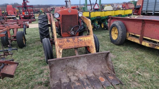 Image of Allis Chalmers D17 equipment image 2