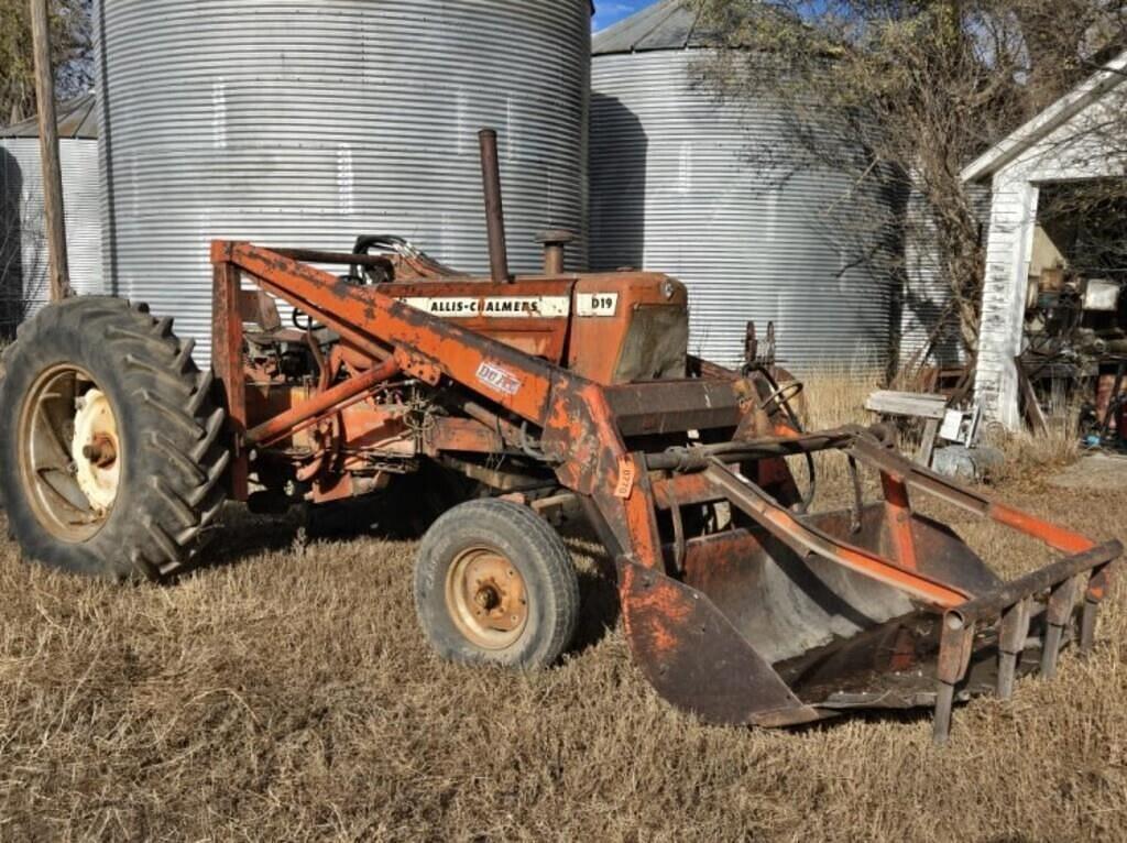 Image of Allis Chalmers D19 Primary image