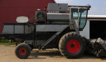 Main image Gleaner F2