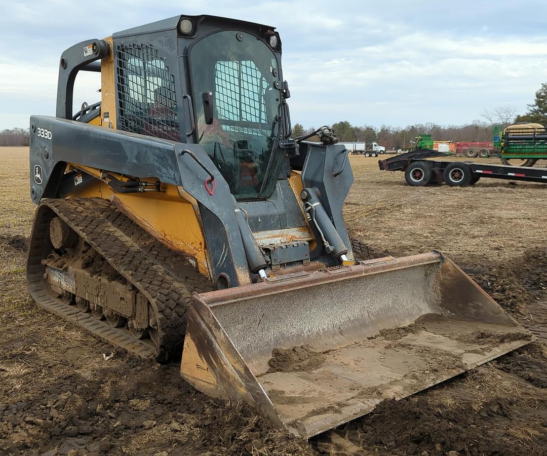 Image of John Deere 333D Primary image