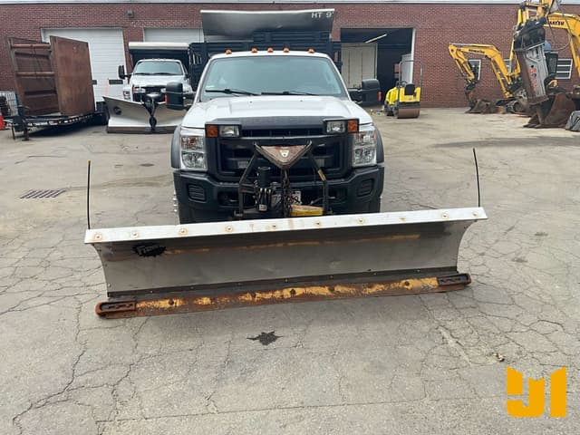 Image of Ford F-550 equipment image 1