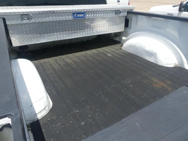 Image of Ford F-250 equipment image 4