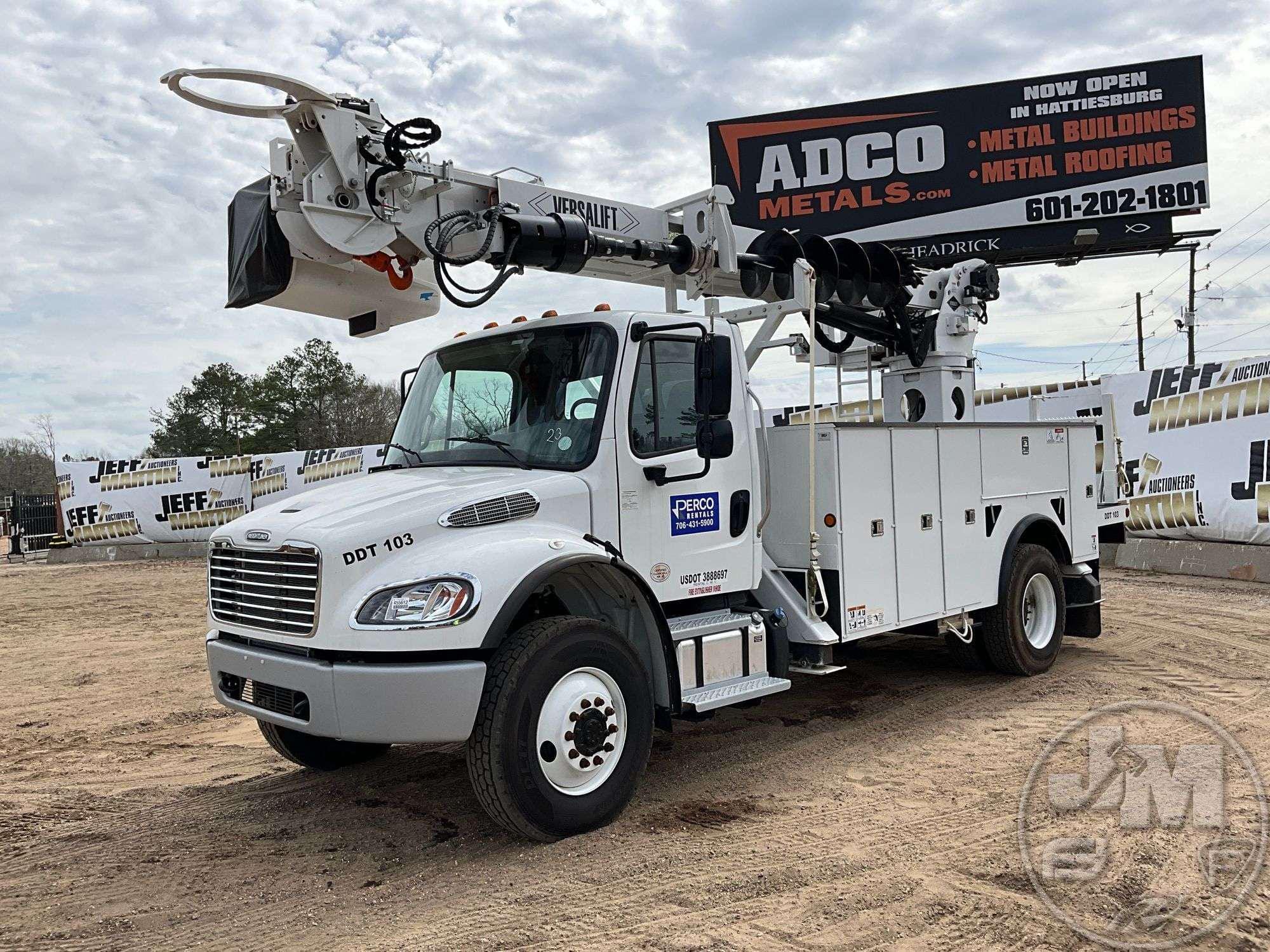 Main image Freightliner M2106