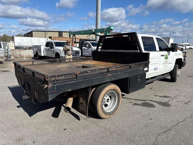 Image of Chevrolet 3500HD equipment image 3