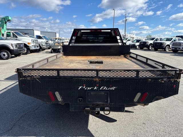 Image of Chevrolet 3500HD equipment image 2