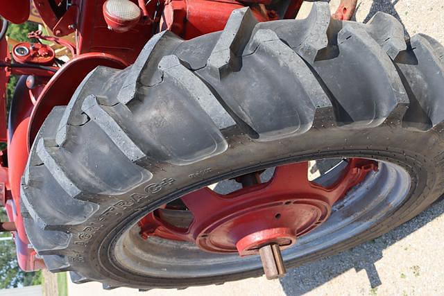 Image of Farmall Super M equipment image 3
